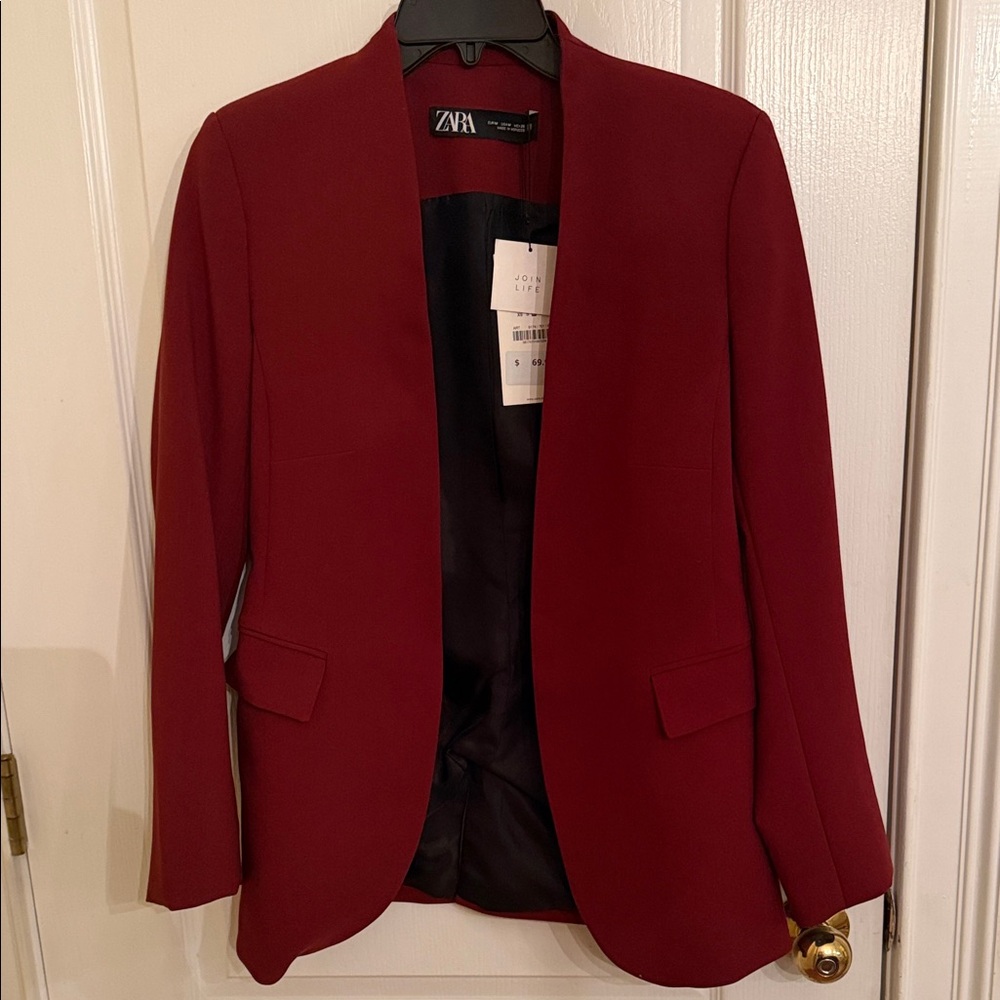Zara Maroon Red Collarless Blazer with Single Clasp Closure New with Tags